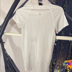 lululemon athletica White Short Sleeve Top